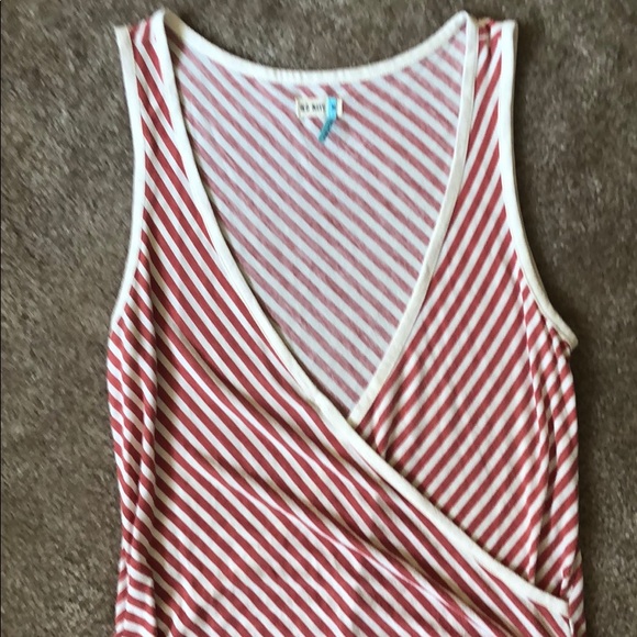 Salmon and cream striped dress - Picture 2 of 5